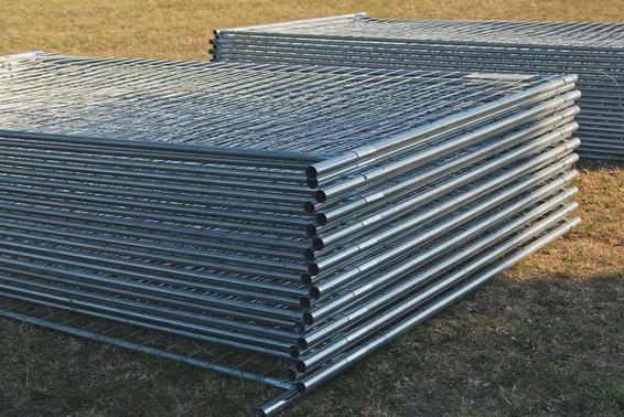Temporary Barricade Rentals For Parking Lots in Los Angeles, California