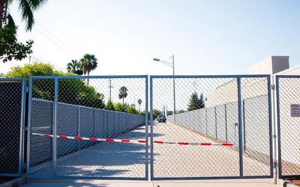 Temporary Fence Rentals With Double Gate in Los Angeles