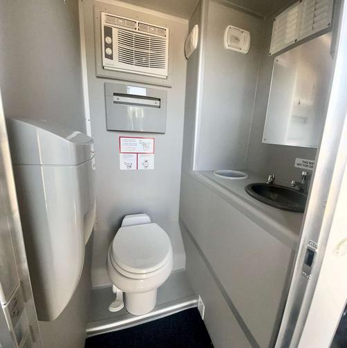Portable Toilet Rentals With Sink & Running Water in Bakersfield CA